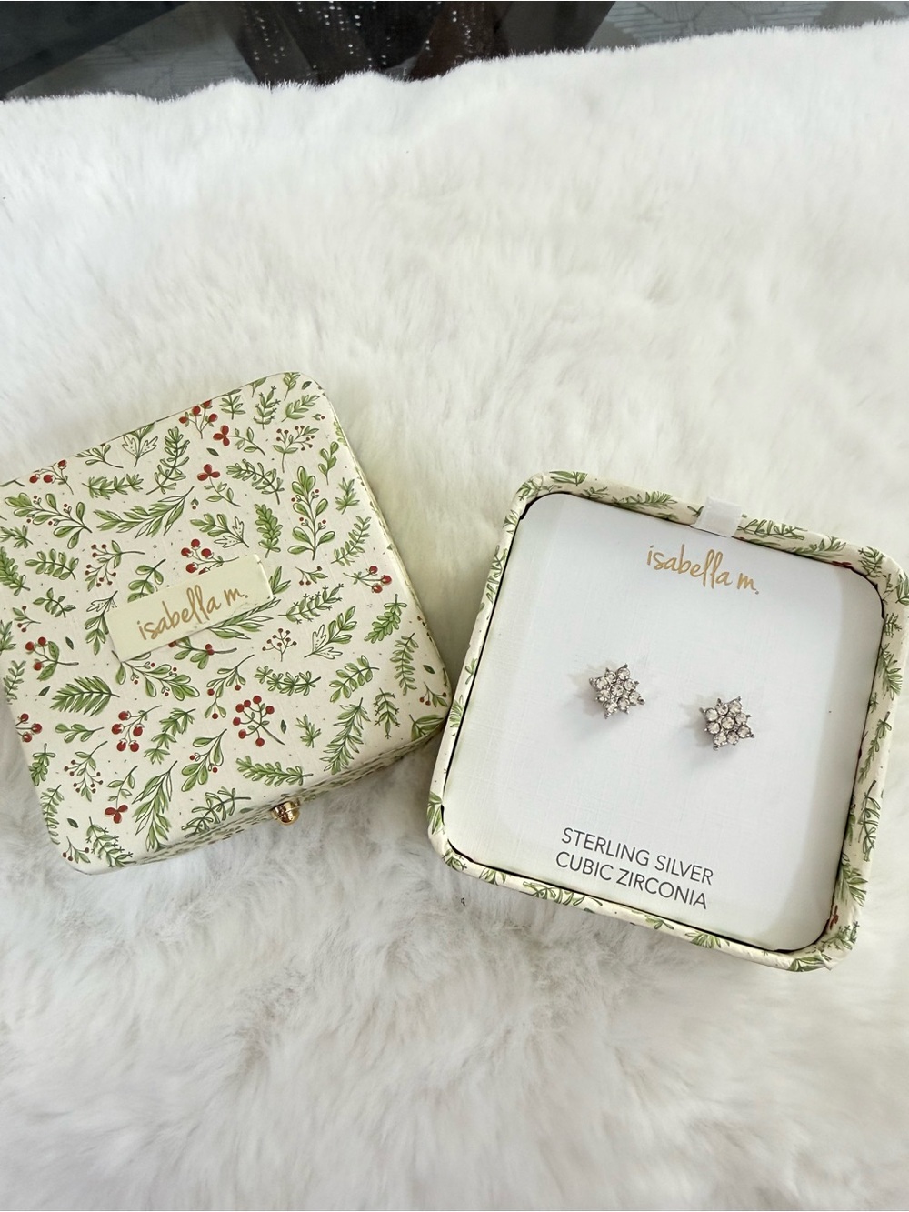Isabella M Sterling Silver Zirconia Stud Earrings boxed